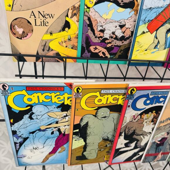 Concrete 3-7 9 Fragile Creatures 1-4 A New Life & 3 Uneasy Pieces Paul Chadwick - Picture 7 of 7